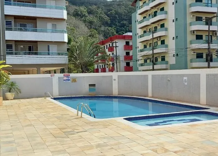 Condominio Familiar Com Apartamento A 150 Metros Do Mar Em Area Nobre Da Praia Grande Em Ubatuba